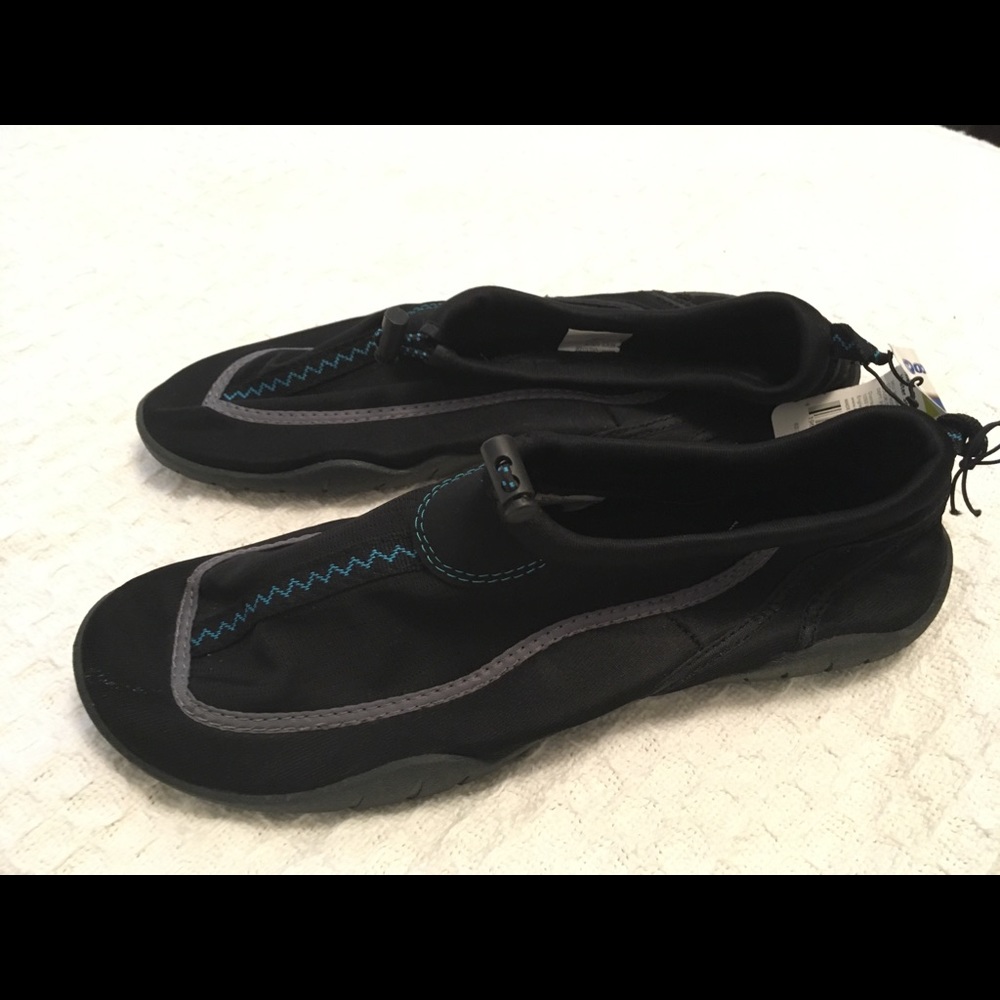 Men’s Swim Shoes Size 10